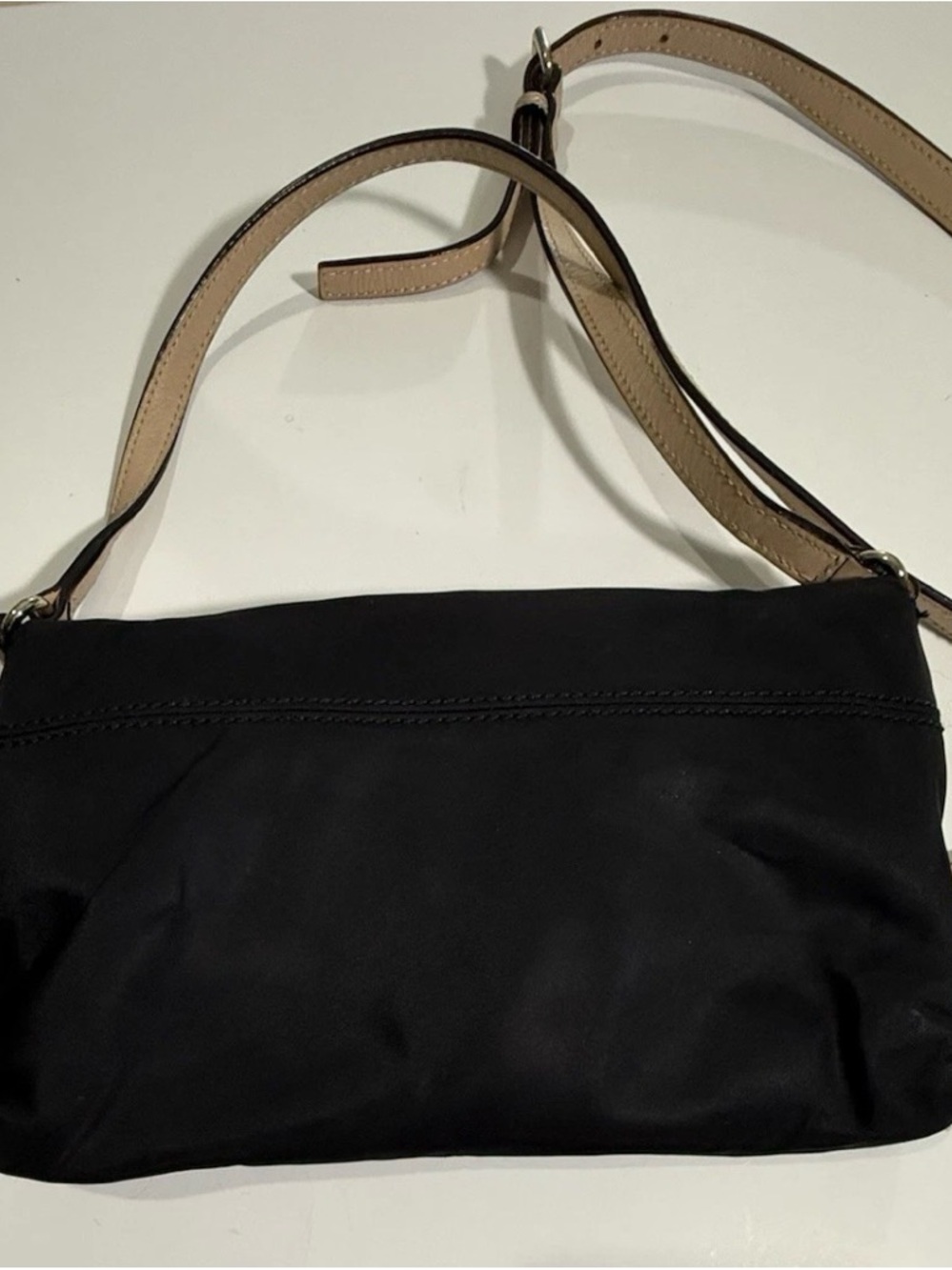Kate Spade Classic Black Folding Crossbody Bag with Beige Strap - Picture 9 of 13